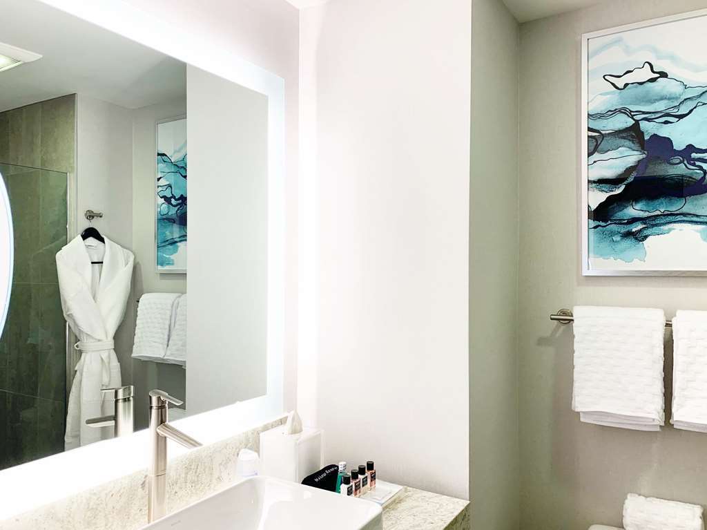 Best Western Premier Hotel At Fisher'S Landing Vancouver Quarto foto
